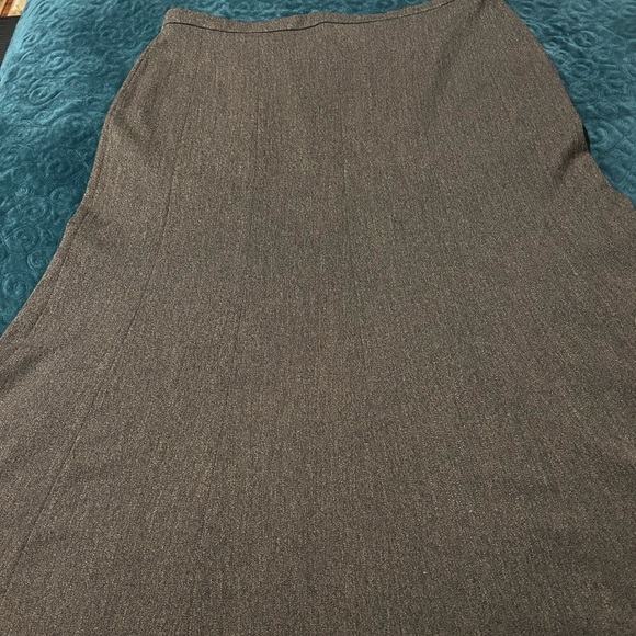 Conrad C Woman Brown Herringbone cold weather full length Skirt – Size 16 - Picture 7 of 12